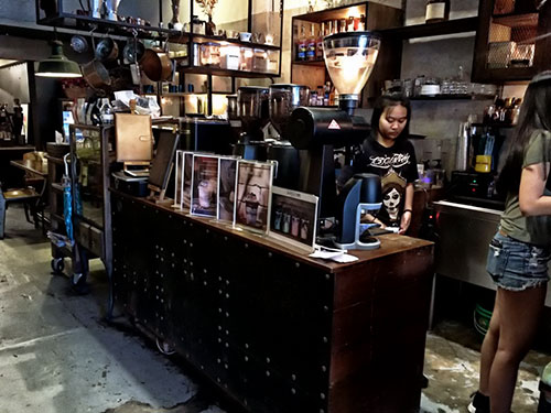 BREWFLAVORS Coffee Shop in Bang Saen
