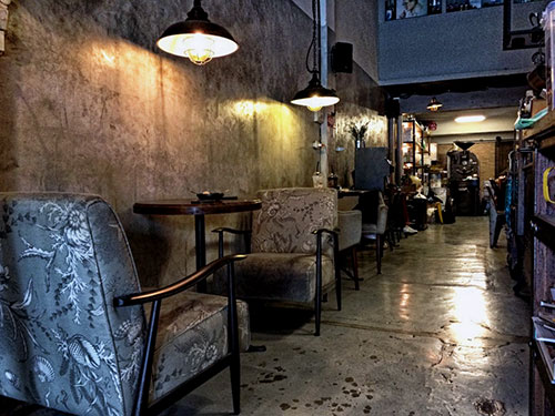 BREWFLAVORS Coffee Shop in Bang Saen