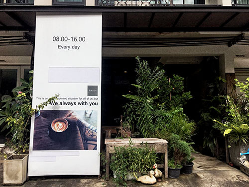 Omnia Cafe and Roastery Coffee Shop in Chiang Mai